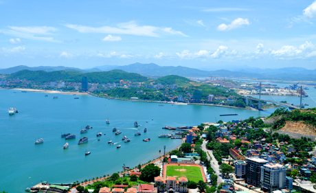 Ha Long city as seen from Bai Tho mountain